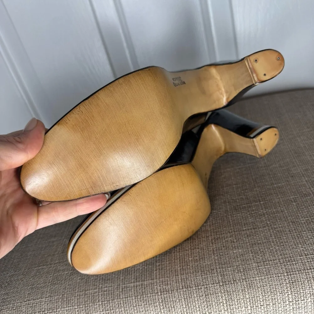 Salvatore Ferragamo Rosina Vintage Black Slingback Heels size 6.5